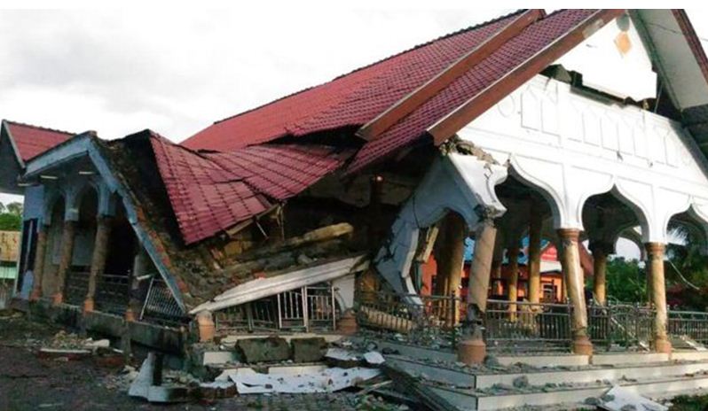 इन्डोनेशियामा शक्तिशाली भूकम्प, सयौंं घर भत्किए