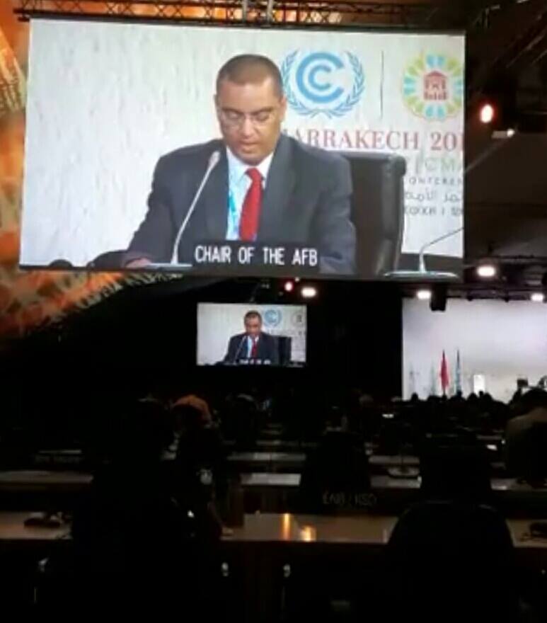 अध्यक्ष शर्माद्वारा जलवायु अनुकूलन कोषको प्रतिवेदन प्रस्तुत