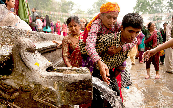 आज आमाको मुख हेर्ने दिन, मातातिर्थमा मेला 