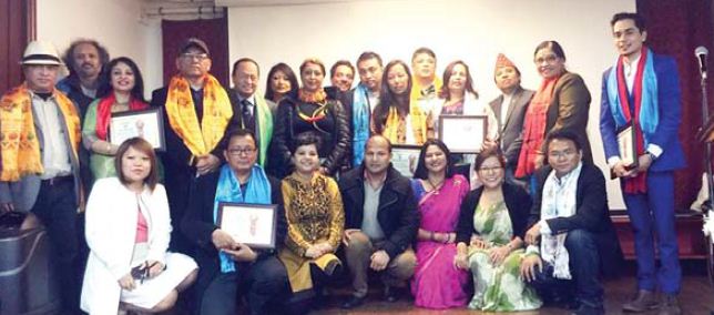 युएस नेपाल अनलाईनको नवौं वार्षिकोत्सवमा विभिन्न व्यक्तित्व सम्मानित